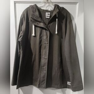 🌷The North Face Utility Jacket in Olive Green